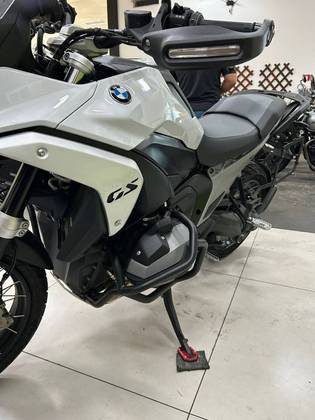 BMW R 1300 GS BMW R 1300 GS